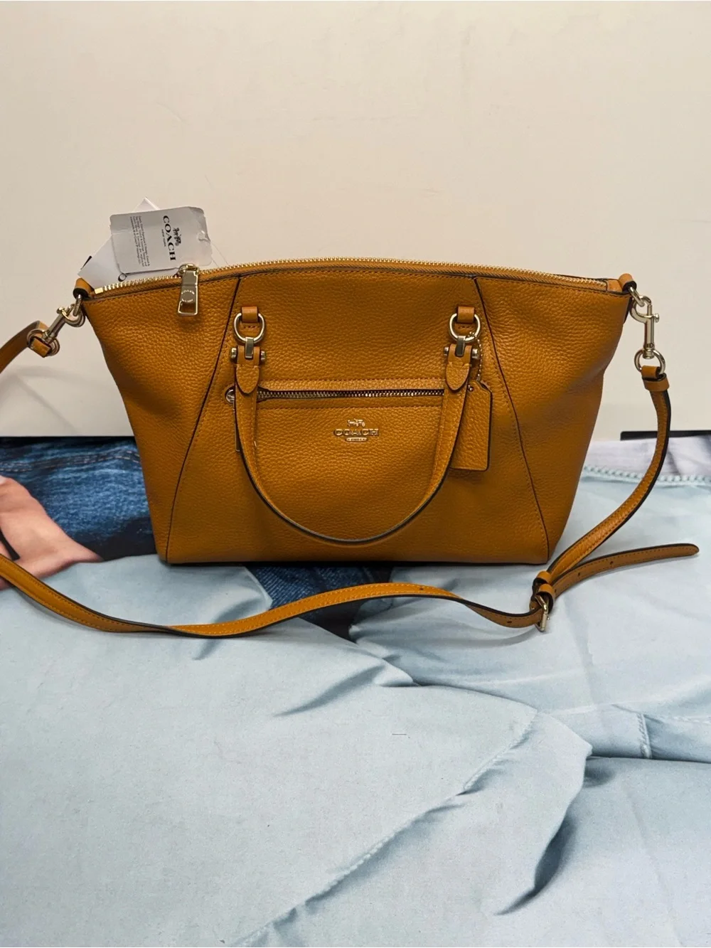 Coach new+tag pebbled